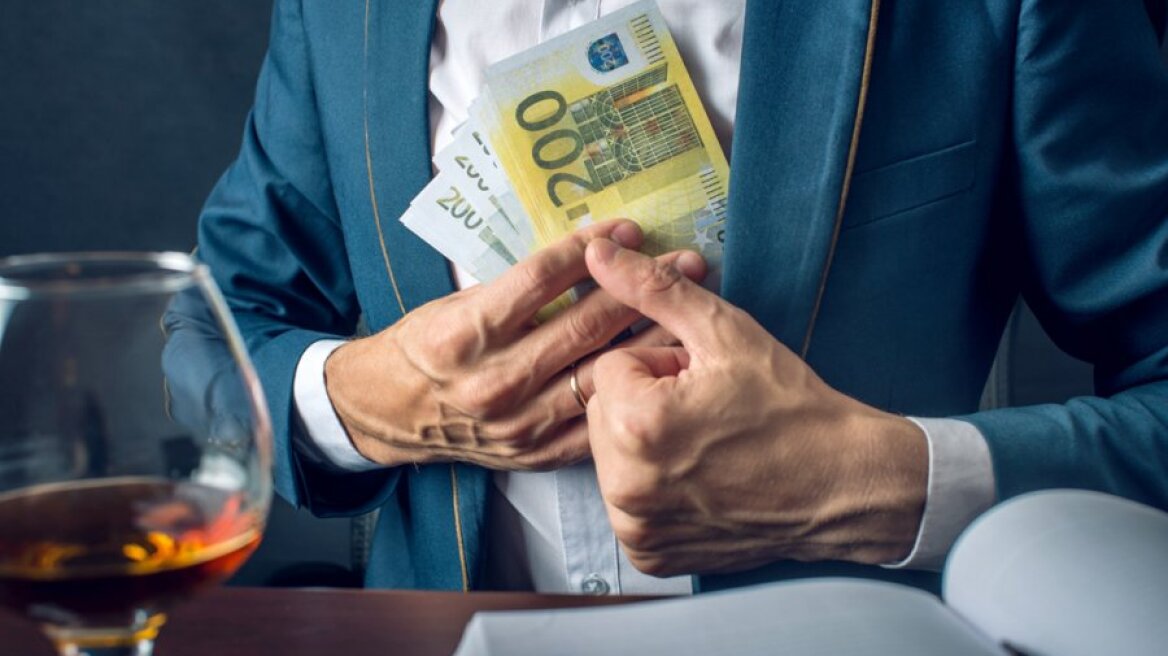 Στη δημοσιότητα ονόματα των μεγαλοοφειλετών του Δημοσίου