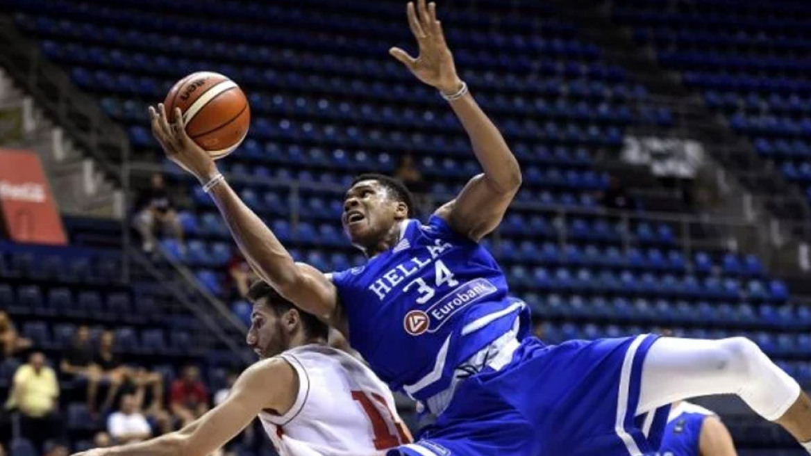 Αντετοκούνμπο: “Τρομερή η Εθνική, στην Ελλάδα μόνο για τον Φιλαθλητικό”