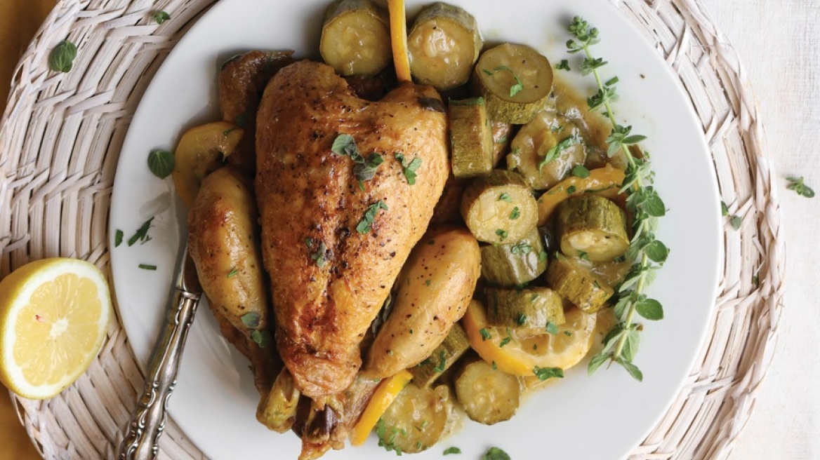 Λεμονάτο κοτόπουλο κατσαρόλας με κολοκυθάκια