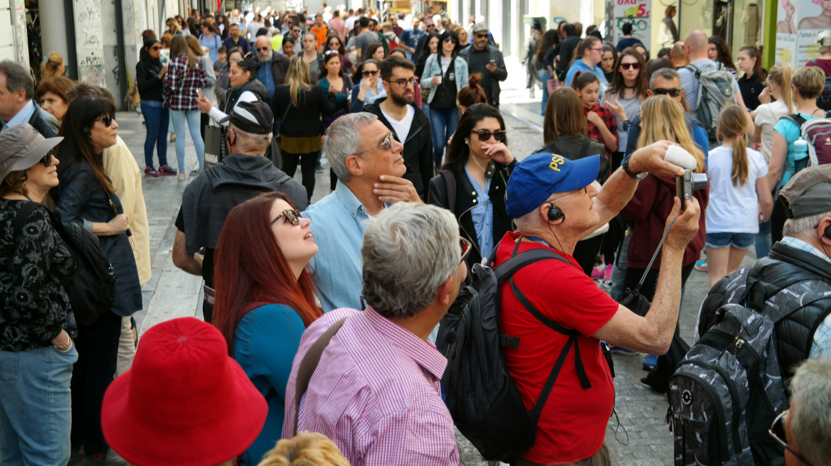 Financial Times: Η εμπιστοσύνη των επενδυτών για την Ελλάδα ενισχύεται αλλά οι θέσεις εργασίας παραμένουν λίγες