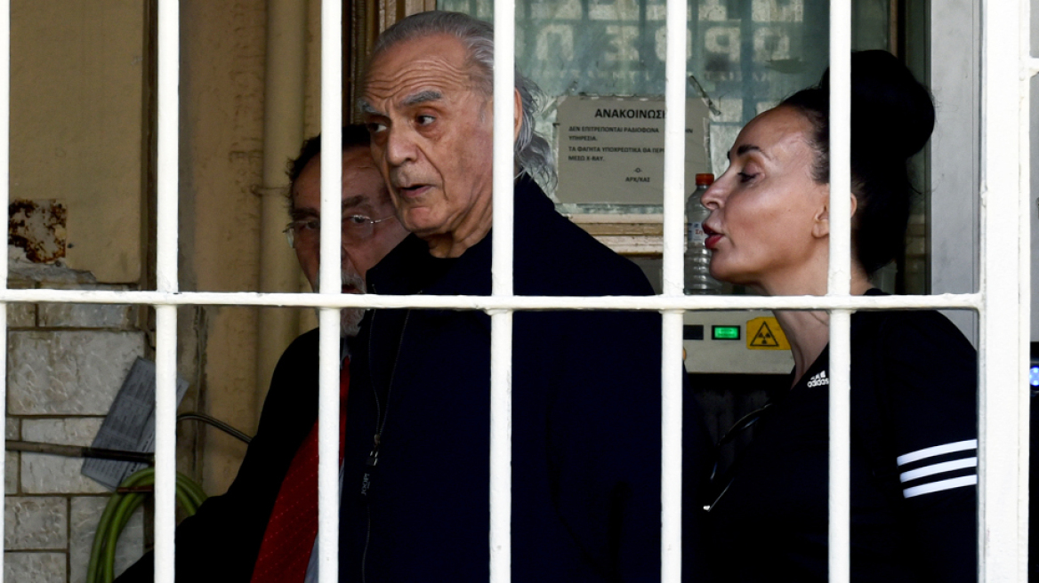 Αποφυλακίστηκε ο Τσοχατζόπουλος: Εξεπλάγην που βγήκε, δήλωσε ο δικηγόρος του