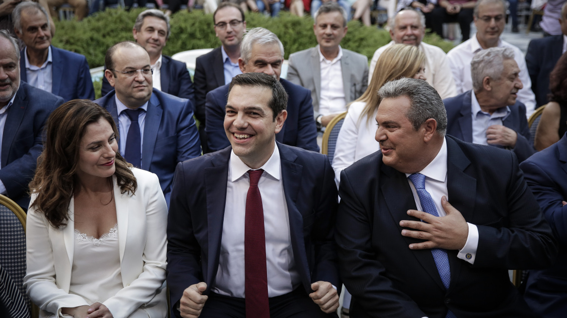 Το twitter «κλαίει» με το #αργα_για_δακρυα_μπετυ