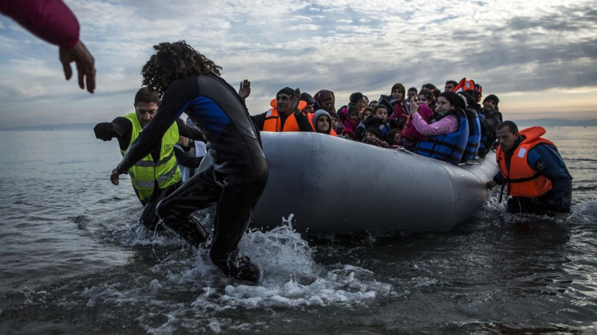 Ζεεχόφερ για προσφυγικό: Θα στείλουμε πίσω σε Ελλάδα και Ιταλία όσους μετανάστες έχουν υποβάλει αίτηση ασύλου εκεί