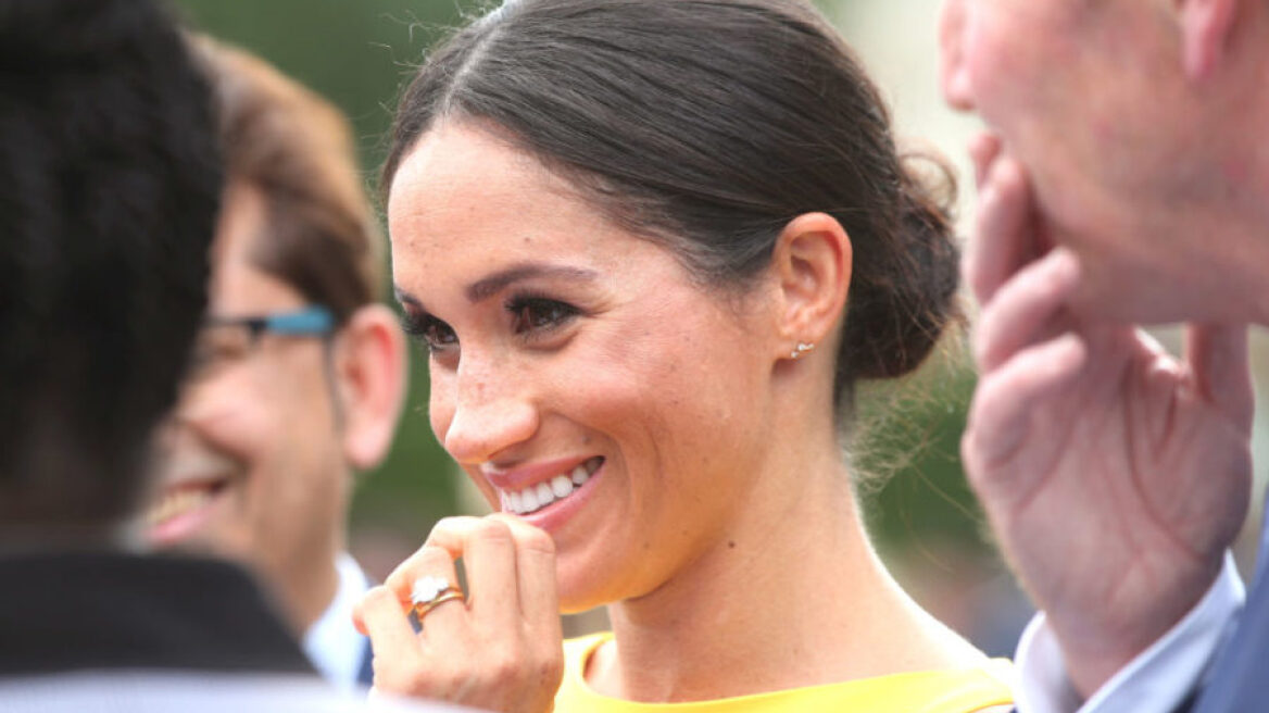 H Meghan Markle μόλις άλλαξε το στυλ της με αυτή τη λαμπερή εμφάνιση
