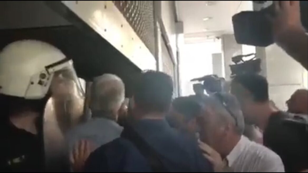 Καταγγελία ΠΟΕΔΗΝ για τη χρήση χημικών στο ΥΠΟΙΚ 