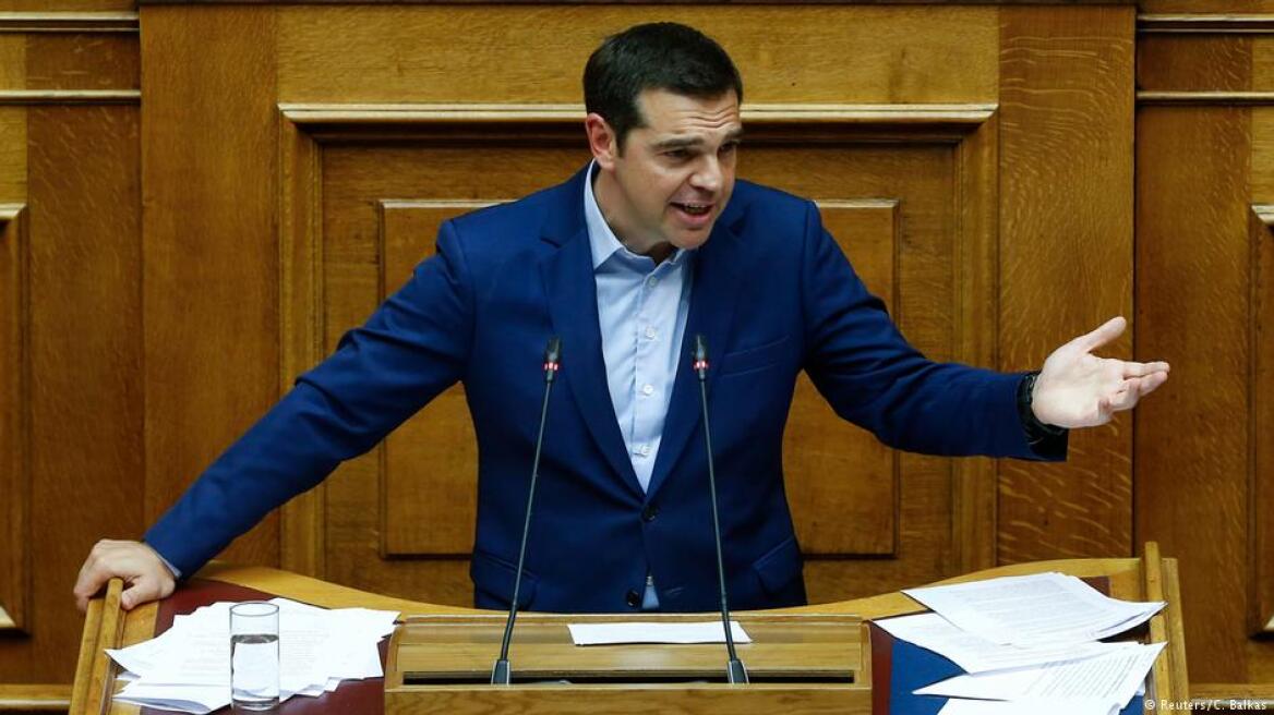 Handelsblatt: Ούτε μετά τις 20 Αυγούστου θα είναι πραγματικά ελεύθερη η Ελλάδα