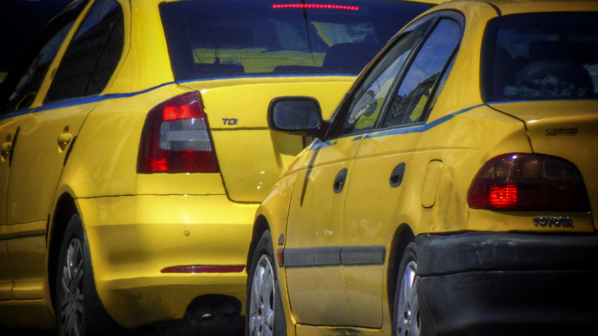 Πρόστιμα έως 4.000 ευρώ και αφαίρεση άδειας στους αγενείς ταξιτζήδες