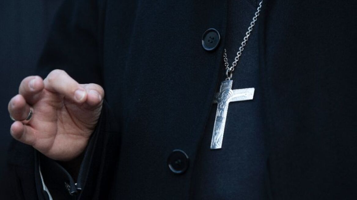 Σεξουαλική κακοποίηση παιδιών στη Χιλή: Έφοδος της αστυνομίας σε γραφεία αρχιεπισκόπων