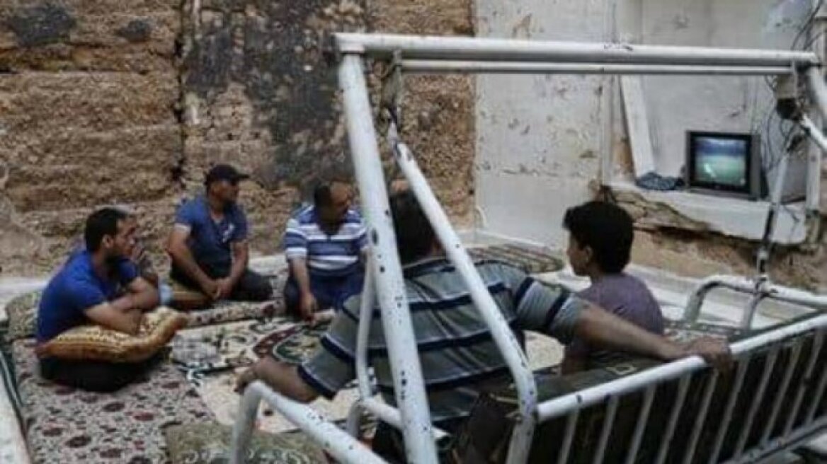 Η φώτο του Μουντιάλ 2018: Ο τελικός στα χαλάσματα της Συρίας