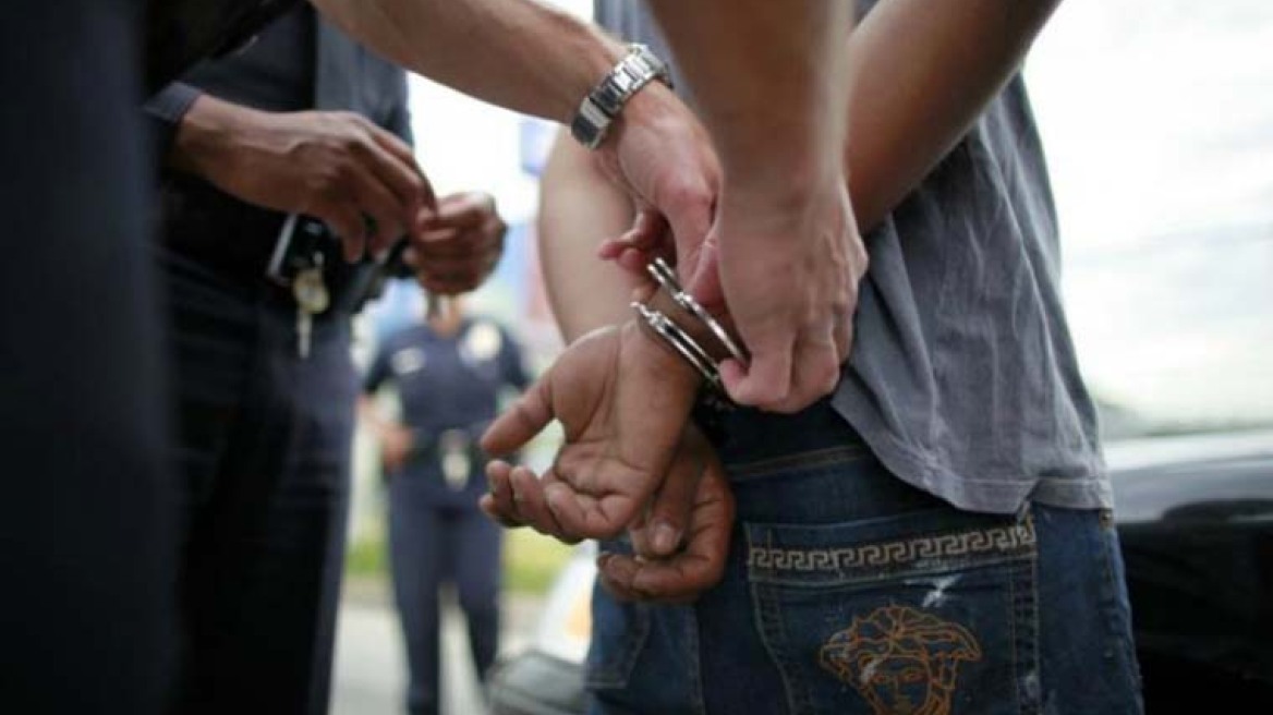 Ανήλικος δραπέτης συνελήφθη στο Αγρίνιο 