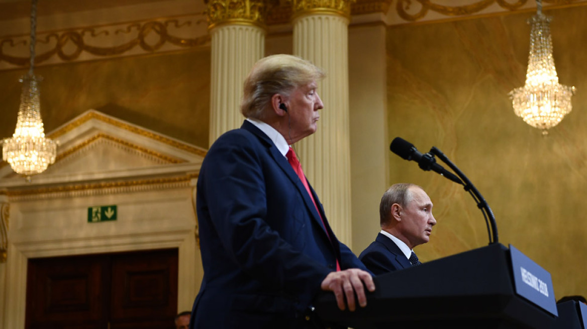 Χαμός στις ΗΠΑ: Πολιτική θύελλα από τις δηλώσεις του Τραμπ στη σύνοδο κορυφής