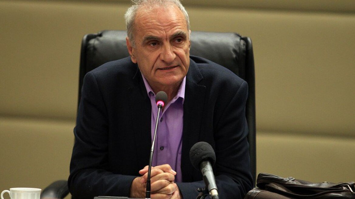 Βαρεμένος στον «Θέμα 104,6»: Χρειάζεται ένα πανδημοκρατικό μέτωπο απέναντι στον ακραίο συρμό 