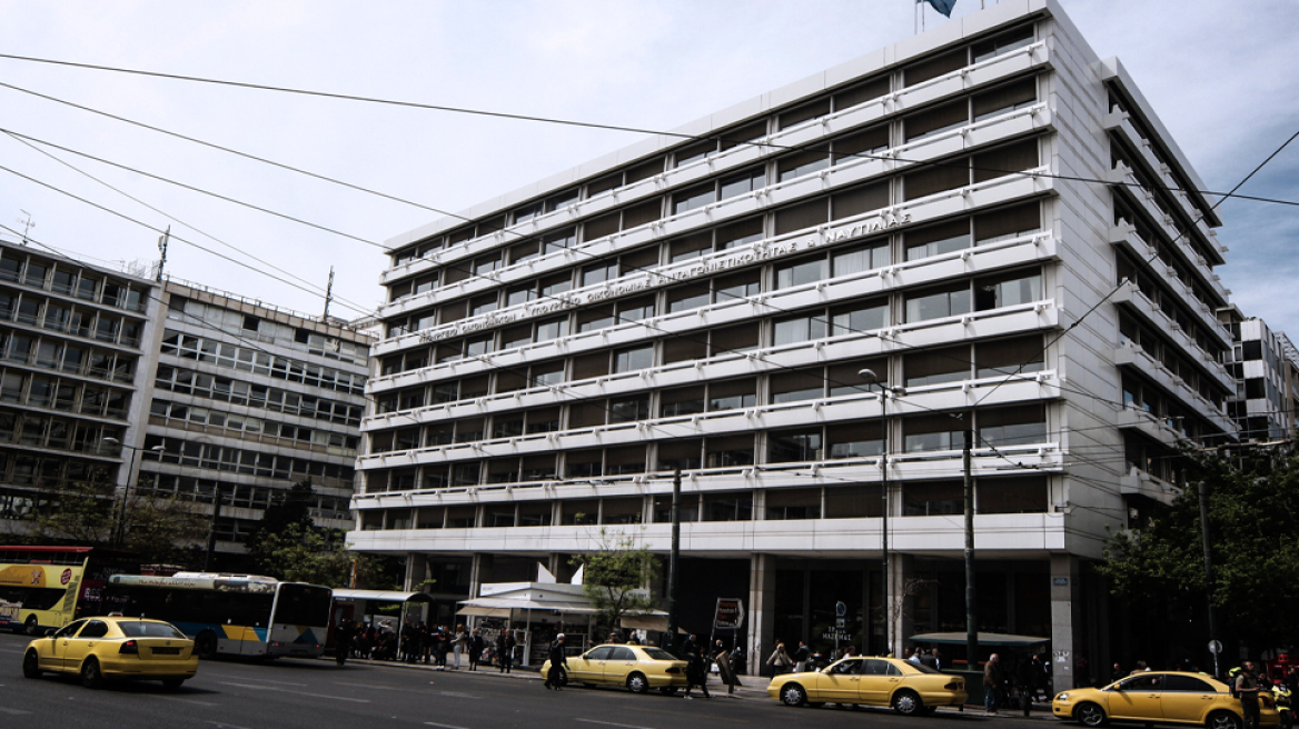 «Βουτιά» 60% στο πρωτογενές πλεόνασμα, παρά την άτυπη στάση πληρωμών του Δημοσίου