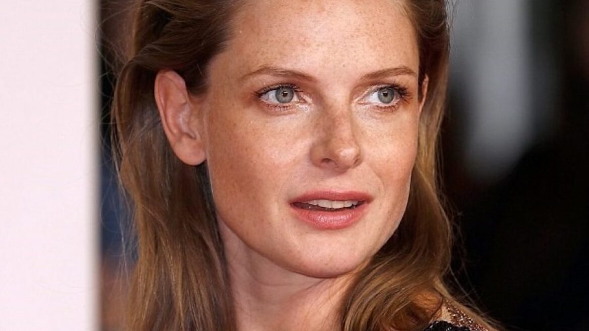 H Rebecca Ferguson επέλεξε Celia Kritharioti Couture για την πρεμιέρα της νέας ταινίας Mission Impossible