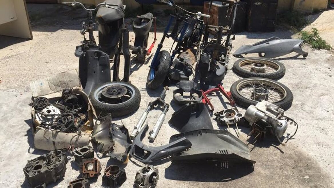 Σάμος: Πιτσιρικάδες έκλεβαν δίκυκλα και πωλούσαν τα εξαρτήματα