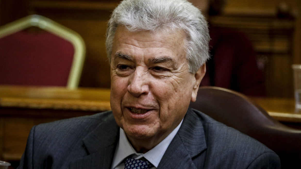 Παναγιωτάκης: Δεν  θα καταργηθεί η έκπτωση του 15% στους συνεπείς καταναλωτές της ΔΕΗ