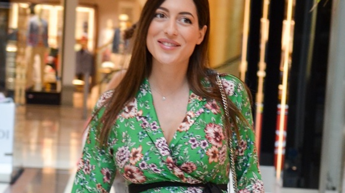 Η Φλορίντα Πετρουτσέλι βγήκε από το μαιευτήριο και εκπέμπει φως