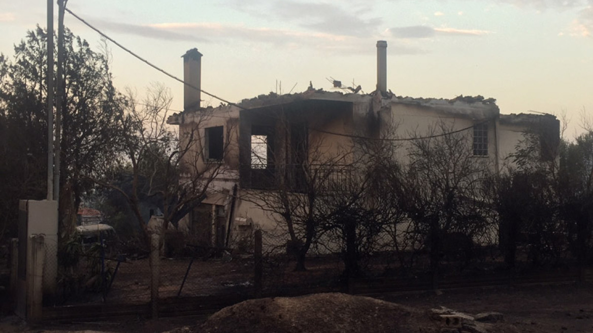 Πεντέλη: Απελπισία και οργή στ' αποκαϊδια 