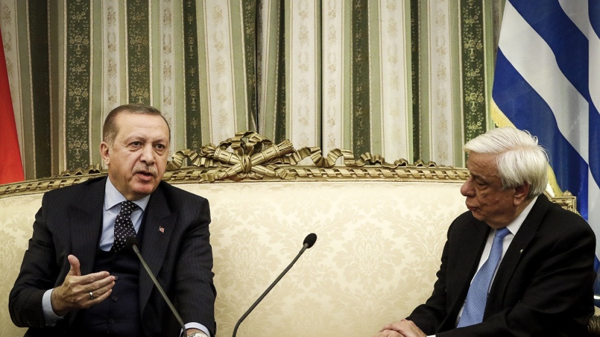 Ερντογάν σε Παυλόπουλο: Είμαστε έτοιμοι να  παράσχουμε βοήθεια στον ελληνικό λαό 