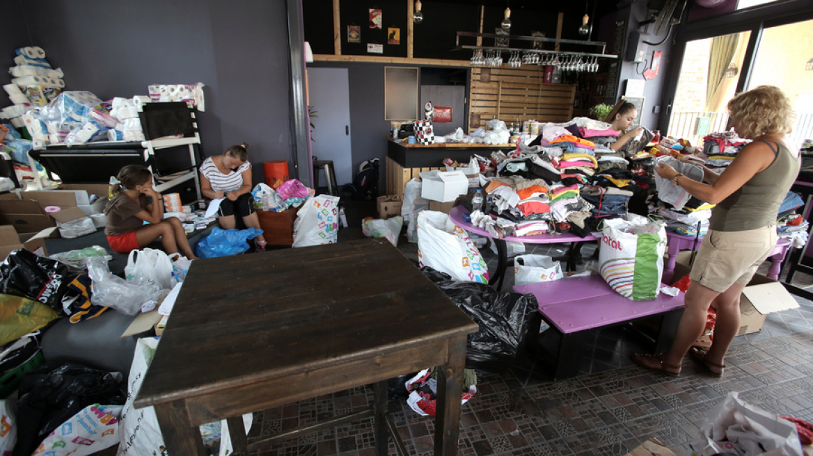 Εθελοντές σπεύδουν στους πυρόπληκτους δήμους για να προσφέρουν βοήθεια