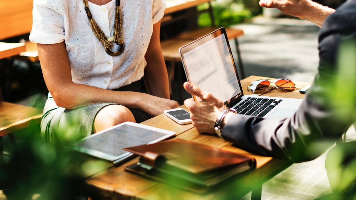 Έρευνα Adecco: Δυσκολίες και προκλήσεις για την επανένταξη στην αγορά εργασίας