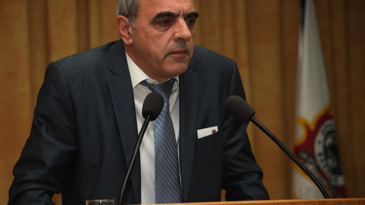 Καταγγελία: Ήταν ο γενικός γραμματέας Πολιτικής Προστασίας στην Άνδρο την ώρα της τραγωδίας;