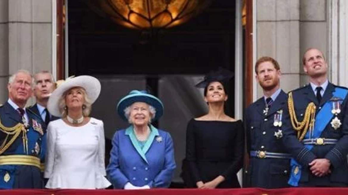 18 κανόνες που ακολουθούν οι γαλαζοαίματοι όταν τρώνε