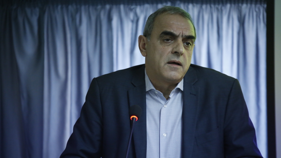 Υπουργικό: Δυσαρέσκεια για τον γ.γ. Πολιτικής Προστασίας 