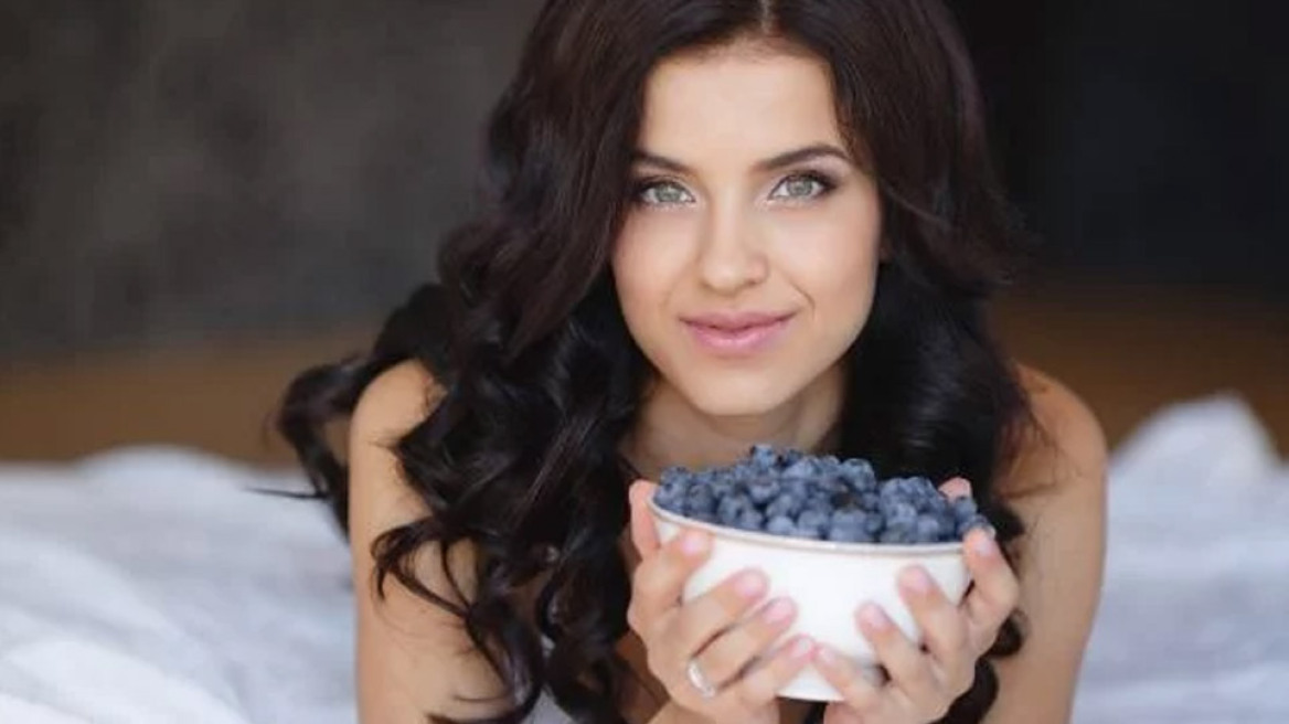 3 καλοκαιρινές τροφές που βάζουν φωτιά στο λίπος 