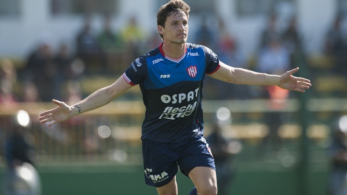 Φουλάρει για τρεις ο Ολυμπιακός