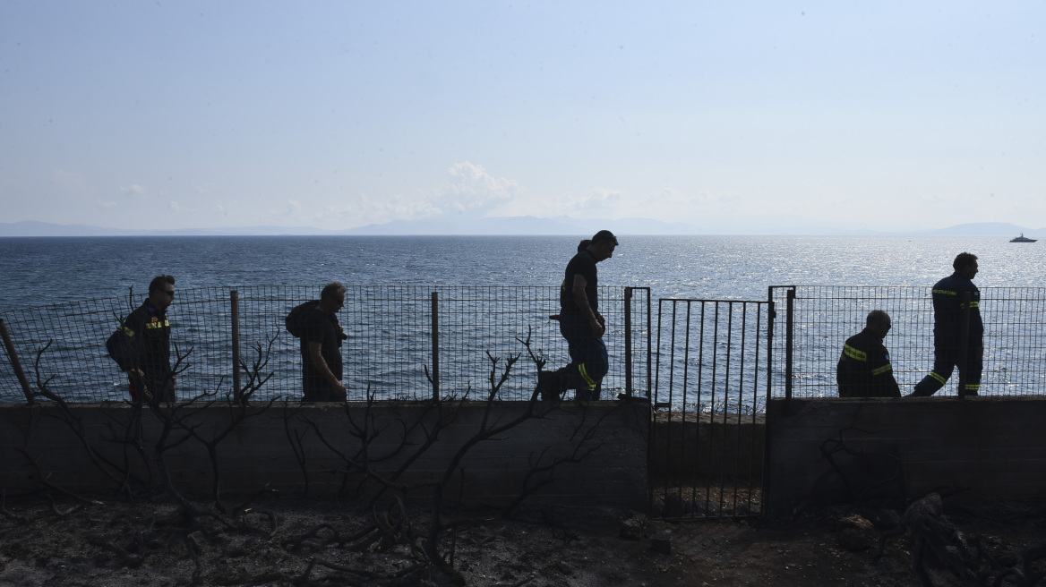 Πρόεδρος Πυροσβεστών για τις φωτιές: Ο Τόσκας να ζητήσει συγγνώμη από τον κόσμο και τους πυροσβέστες