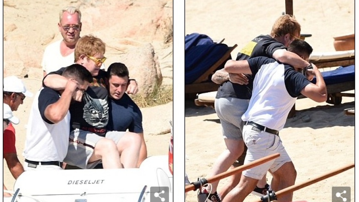 Ελτον Τζον: Τον μετέφεραν οι σωματοφύλακες για να μην λερώσει στην άμμο τα πανάκριβα Gucci ρούχα του