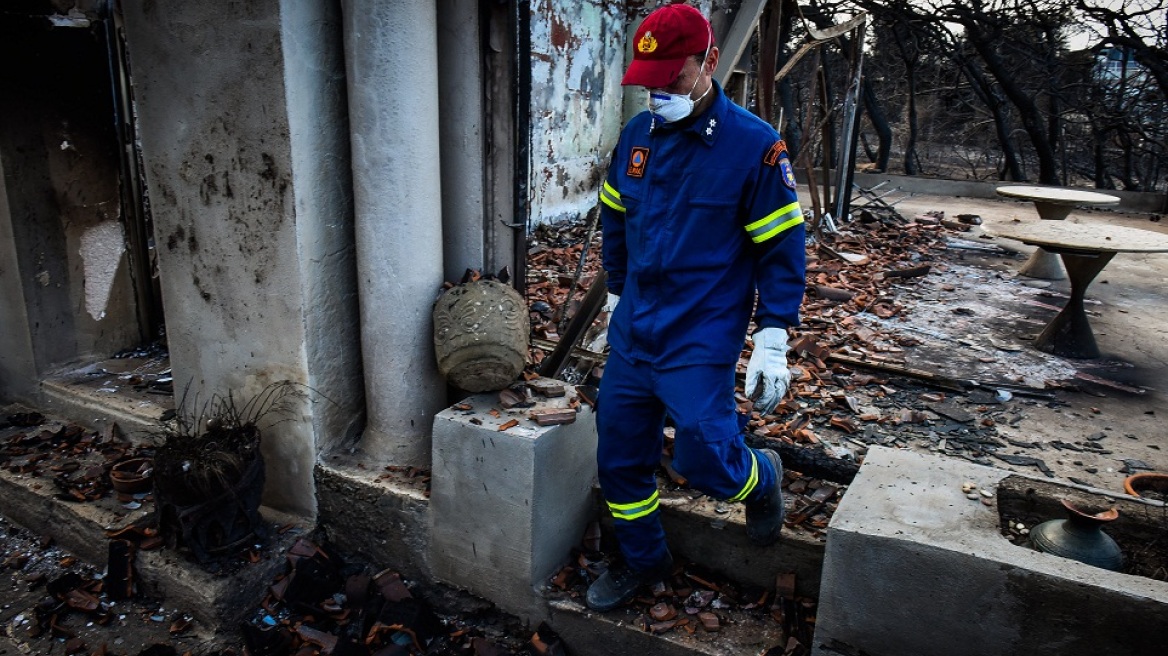  ΠΟΕΔΗΝ προς Πολάκη: Τον θάνατο ενός ατόμου τον διαπιστώνει ο γιατρός!