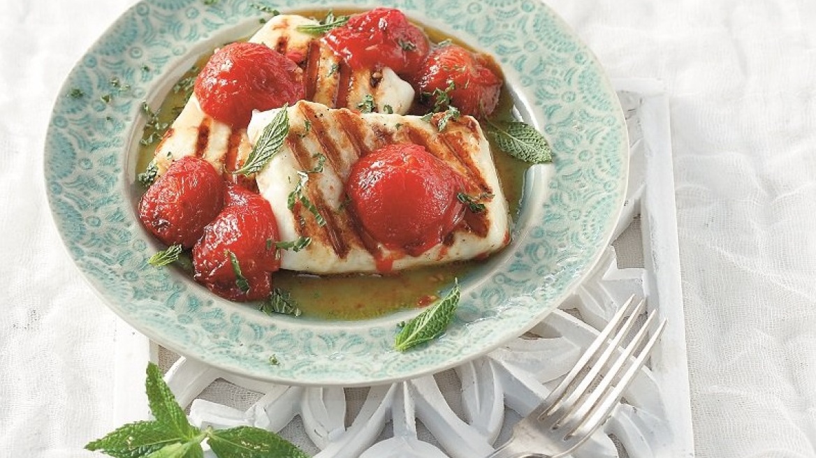 Σαγανάκι με χαλούμι και ψητές ντομάτες