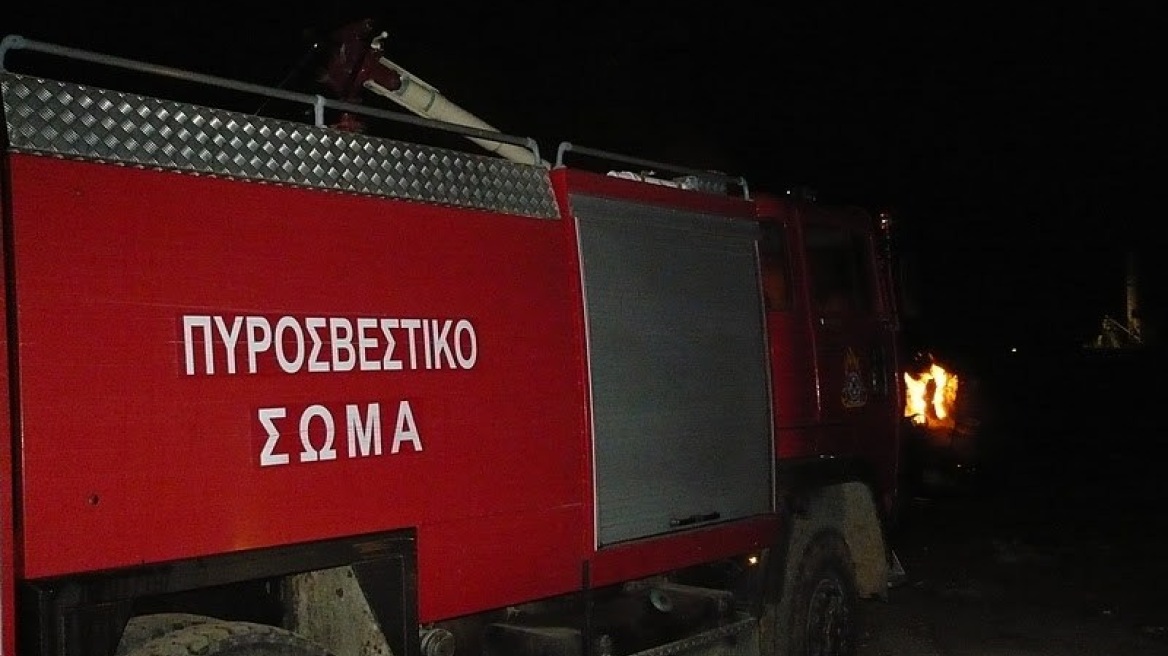  Πυρκαγιά σε υπαίθριο χώρο στον Ασπρόπυργο