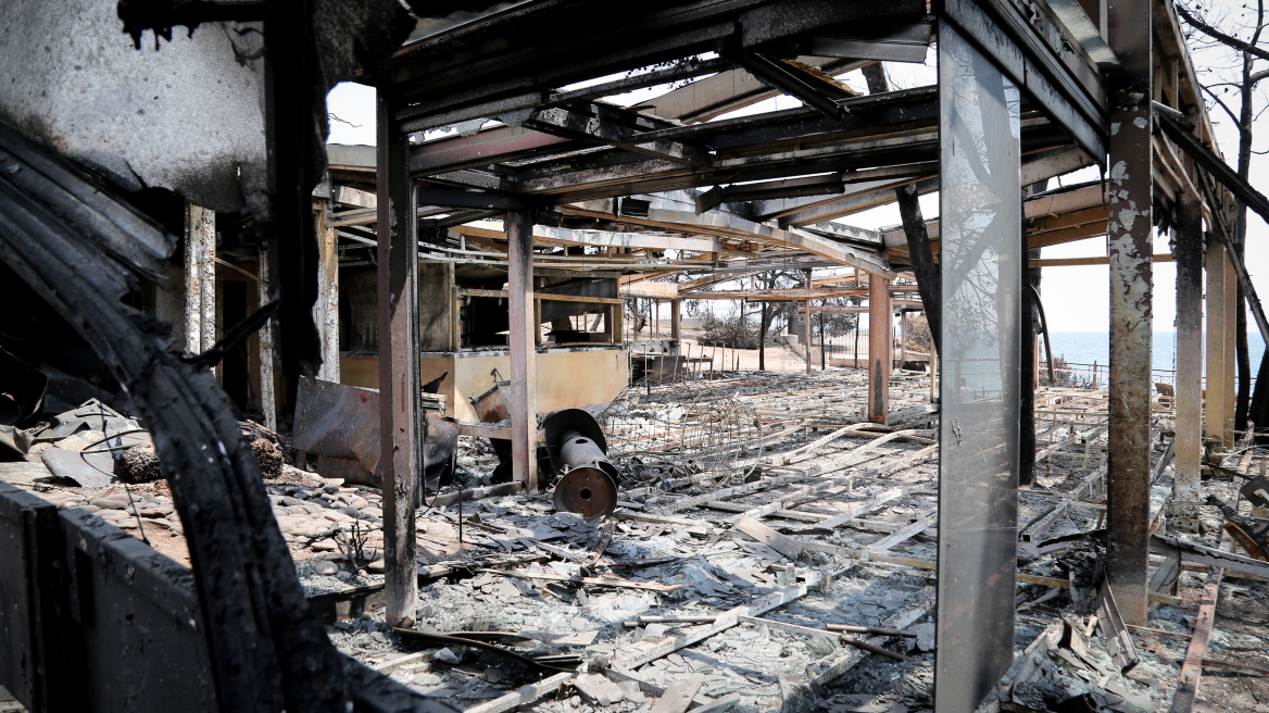 Τα «μαζεύει» ο υιός Πάντζας για τα περί ευθυνών της Περιφέρειας στη φωτιά στο Μάτι