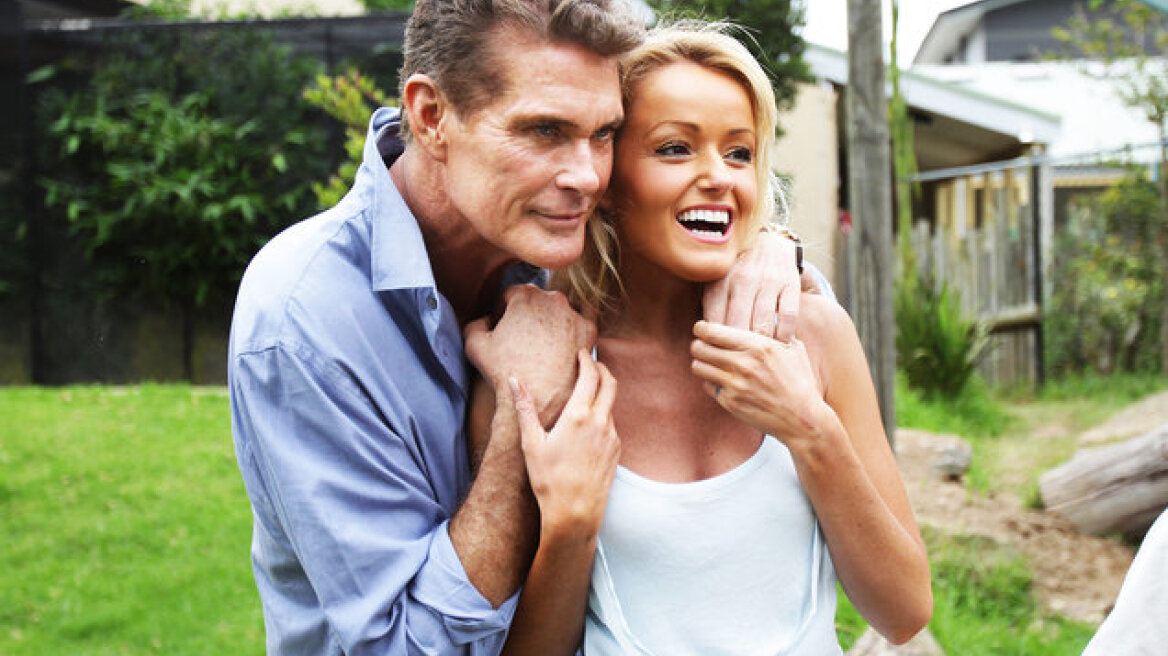 Ο David Hasselhoff παντρεύτηκε την 37χρονη σύντροφό του 