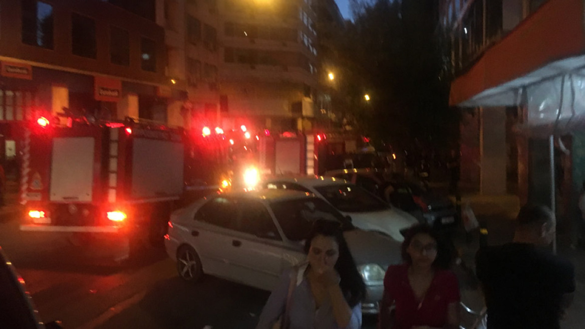 Εκκενώθηκε ξενοδοχείο στην Χαλκοκονδύλη μετά από πυρκαγιά