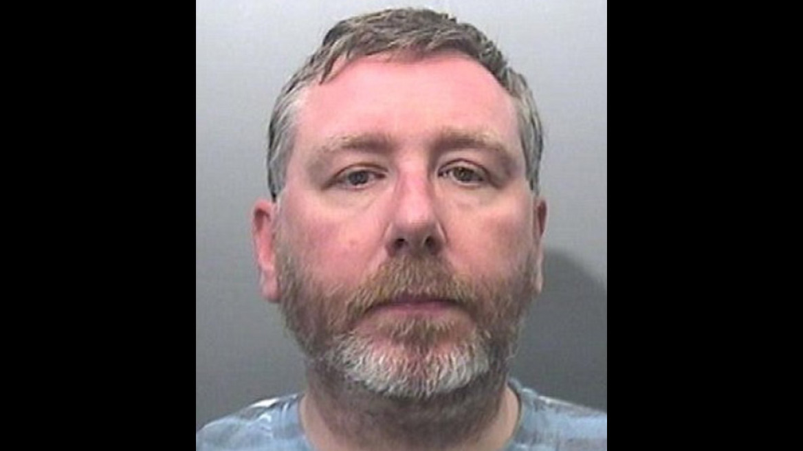 Φρίκη στη Βρετανία: Αστυνομικός βίαζε βρέφος και το τραβούσε σε βίντεο!