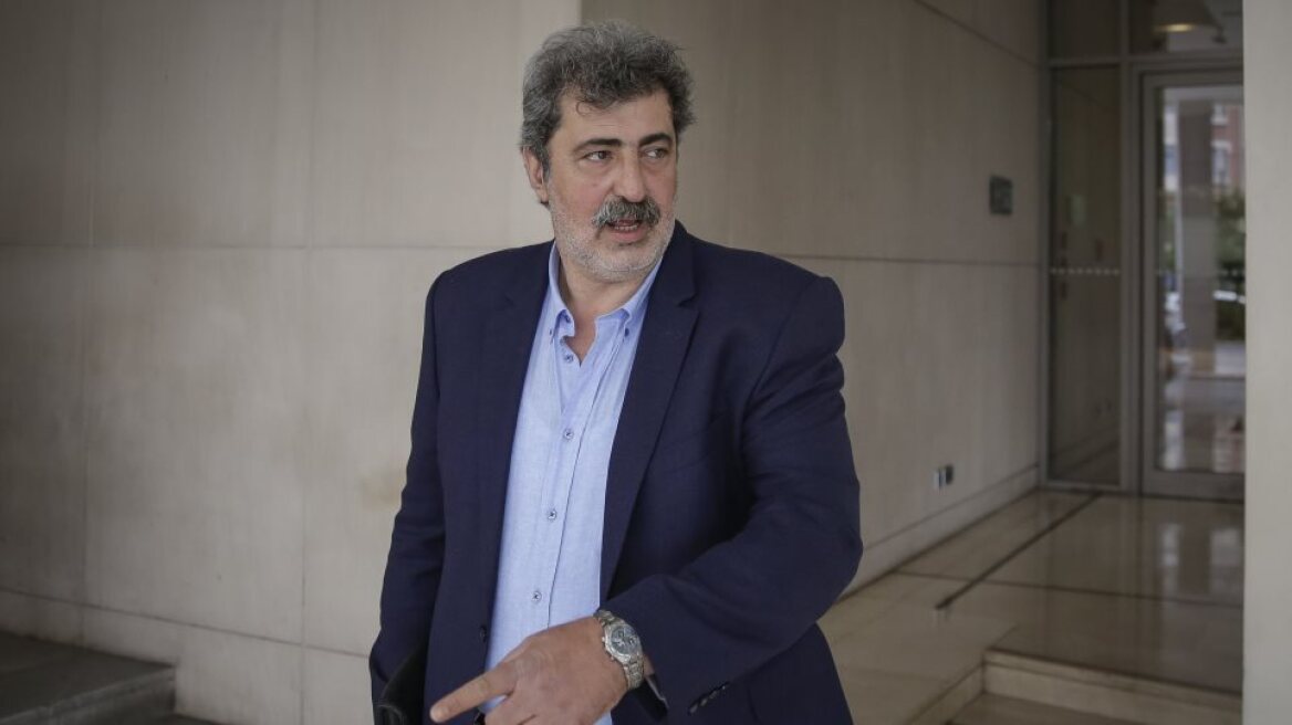 Πολάκης σε πρόεδρο ΠΟΕΔΗΝ: Και μόνο που σε τρολάρω, αξία σου δίνω!