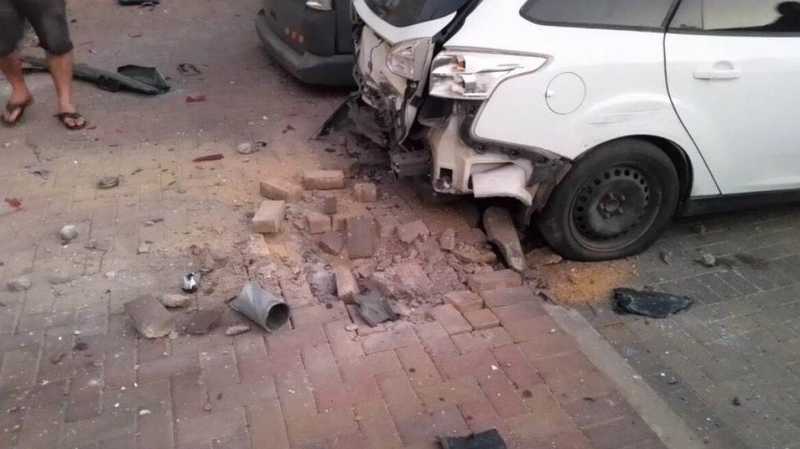 Βίντεο: Ρουκέτες από τη Γάζα σκορπούν πανικό σε πόλη του Ισραήλ