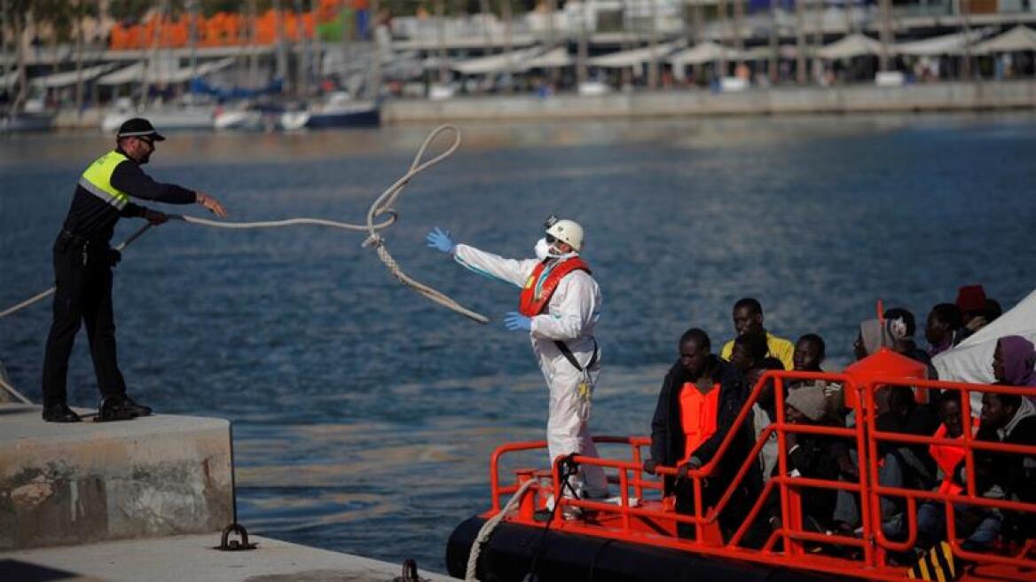 Ισπανία: Πάνω από 450 μετανάστες διασώθηκαν στη θάλασσα 
