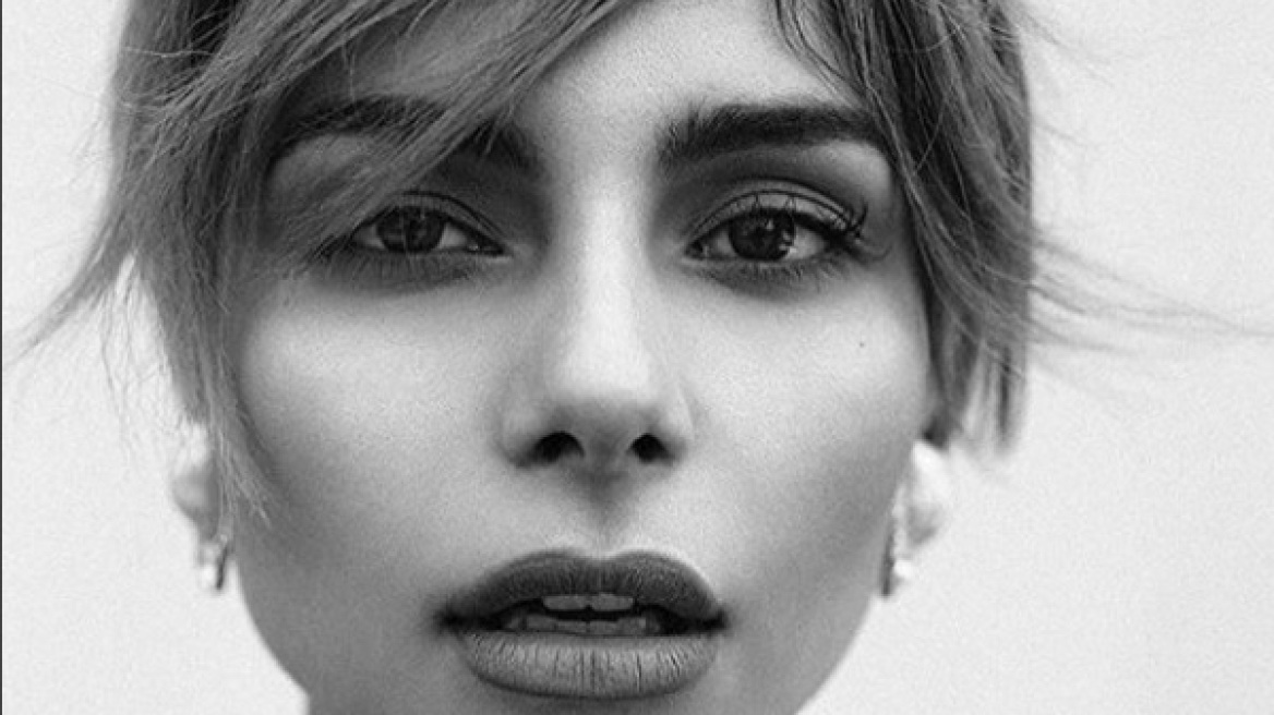 Ελευθερία Ελευθερίου: Κόλαση με κόκκινο μπικίνι