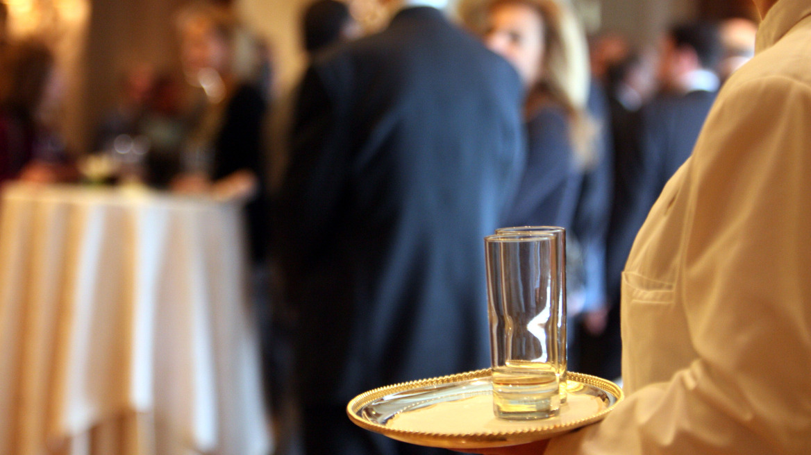 Πώς θα εφαρμόζονται τα νέα πρόστιμα για την αδήλωτη εργασία