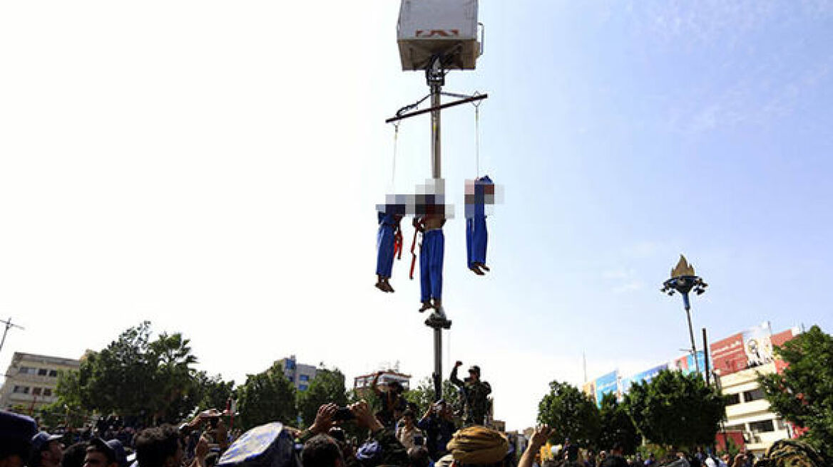 Πυροβόλησαν και κρέμασαν από γερανό τα πτώματα παιδόφιλων στην Υεμένη