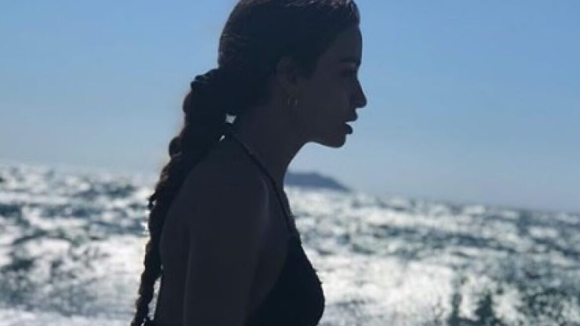 To μπικίνι της Ελένης Φουρέιρα είναι μικρό σα γραμματόσημο 