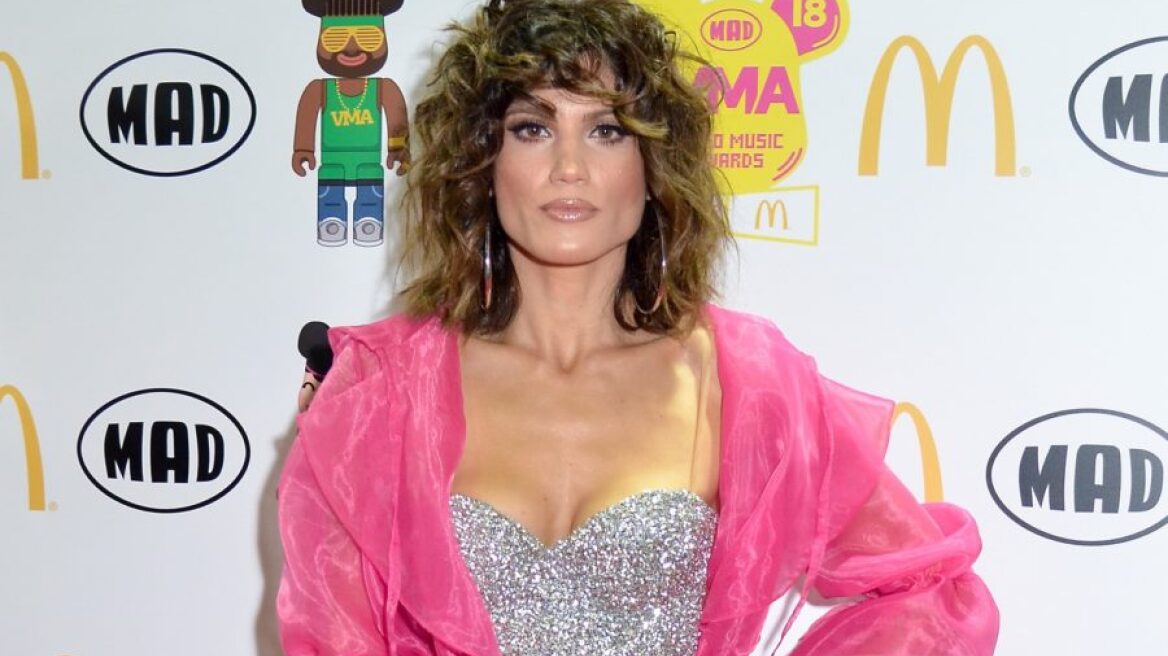 H Mαίρη Συνατσάκη έκανε μια απλή μιζανπλί 