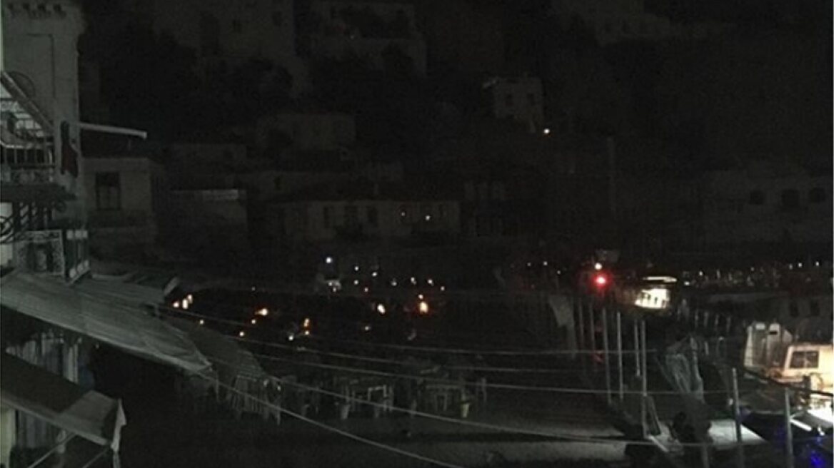 ΔΕΔΔΗΕ: Μετά τις 14:30 θα αποκατασταθεί το πρόβλημα ηλεκτροδότησης και υδροδότησης της Ύδρας 