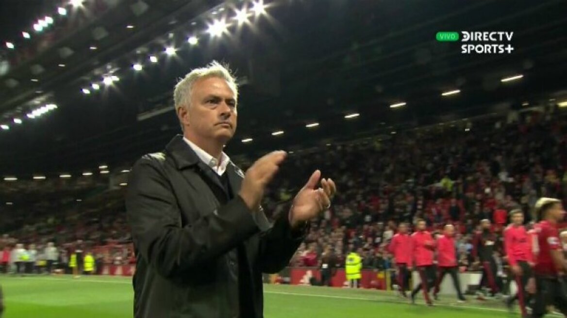 Βίντεο: Απολογήθηκε στους οπαδούς της Γιουνάιτεντ ο Μουρίνιο 