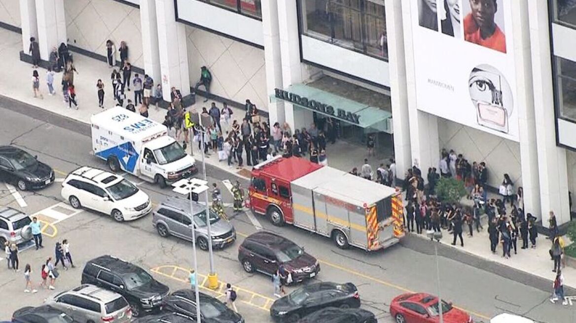 Πανικός στο Τορόντο: Εκκενώθηκε εμπορικό κέντρο λόγω πυροβολισμών